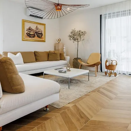 Affittacamere Casa Lei By 4*