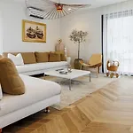Pensiune Casa Lei By 4*