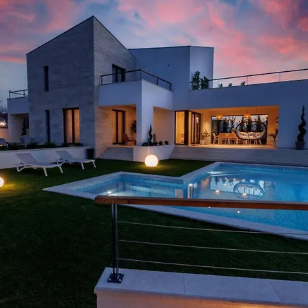 Pensiune Casa Lei By 4*